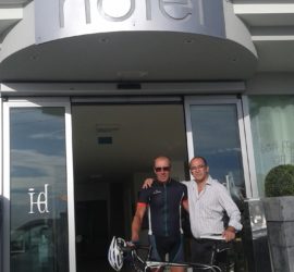 ciclista Bernt Johansson all'hotel idesign