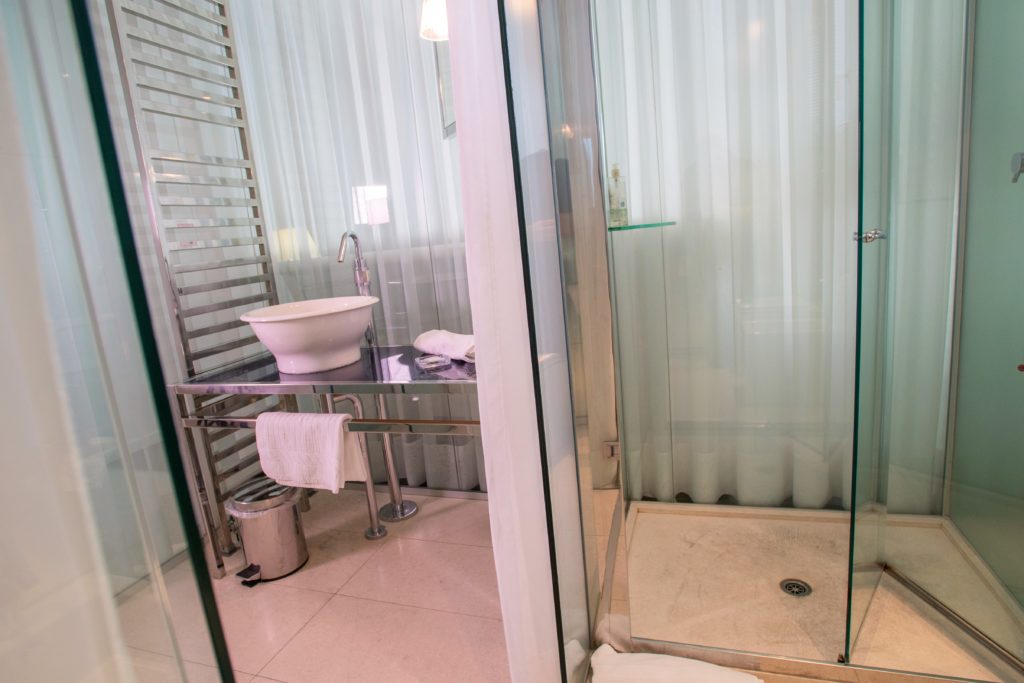 Bathroom Superior room iDesign San Marino