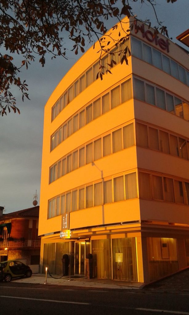 Eingang Hotel San Marino Idesign