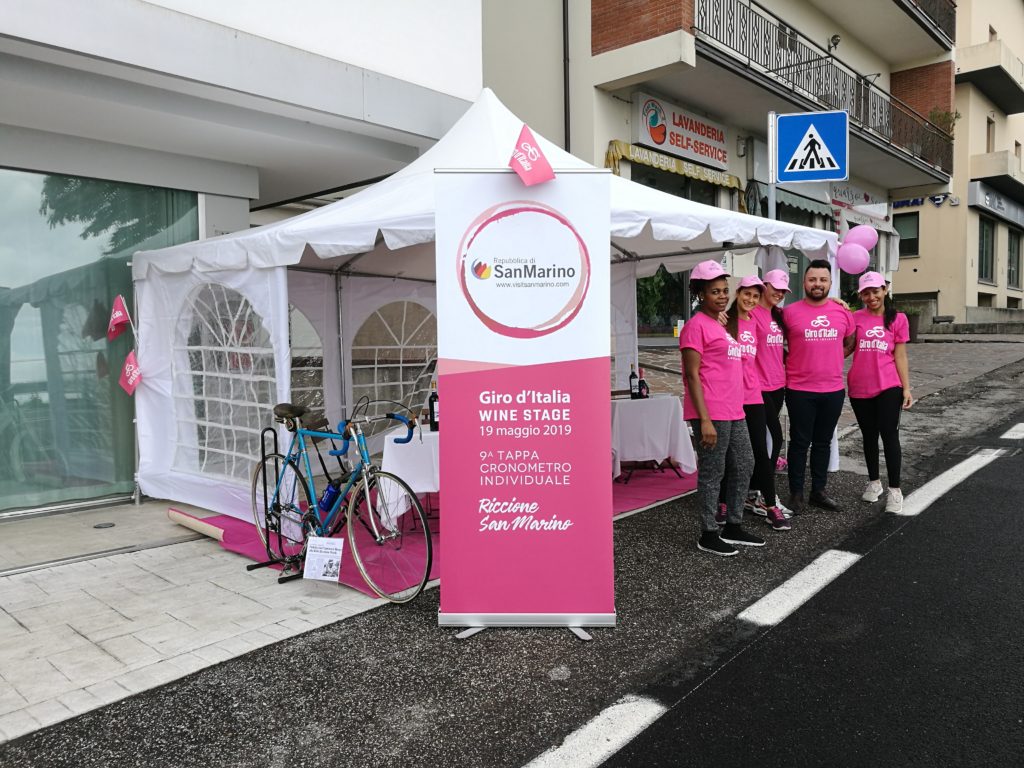 Le maglie rosa del Giro d'Italia 2019 all'iDesign Hotel